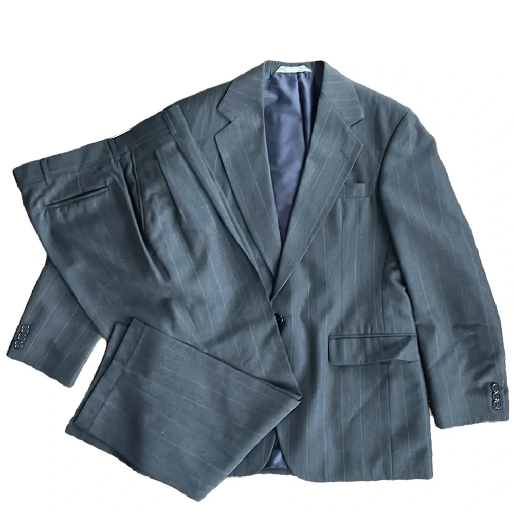 Haggar Clothing Co pinstripe pantsuit